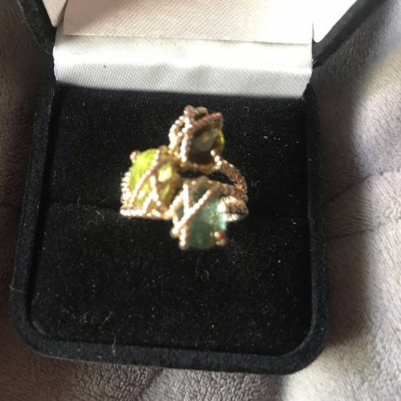 Three stone peridot, Smokey quarts, and aquamarine size 7 ring - Picture 7 of 8
